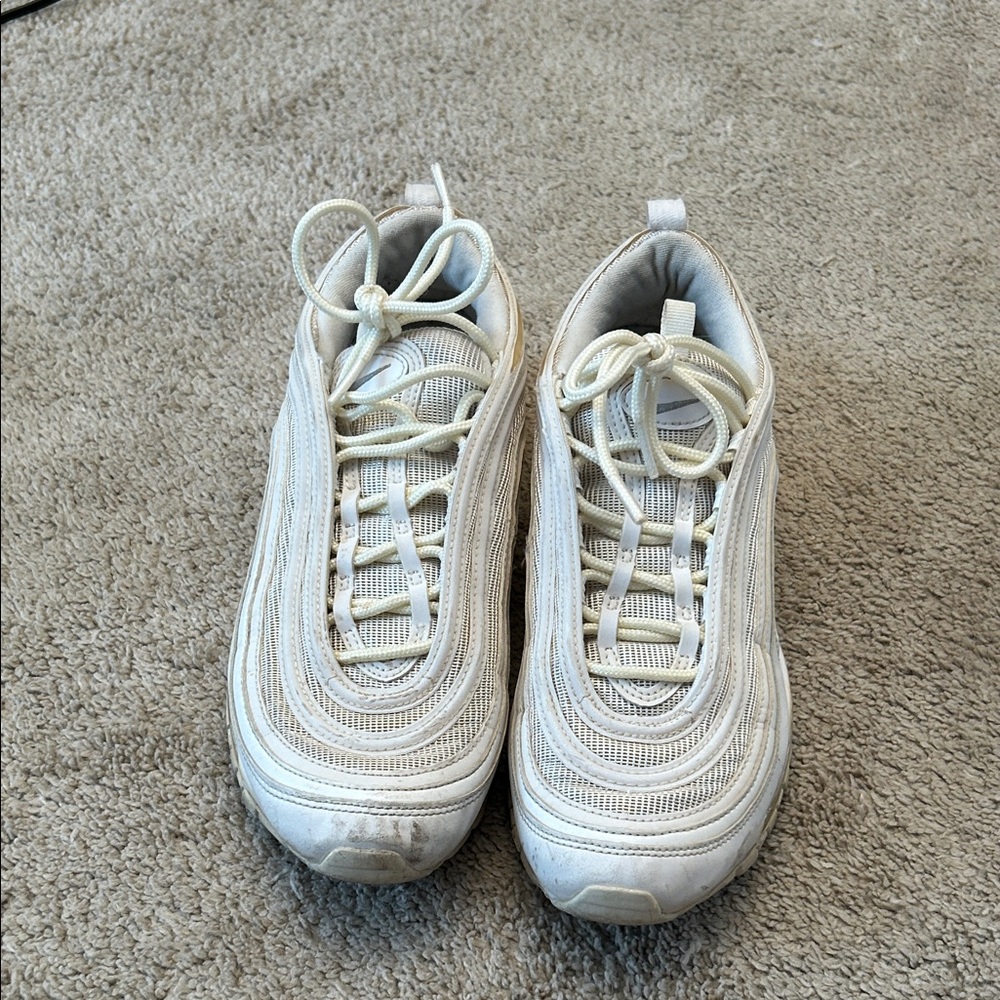 White Nike Air Max 97